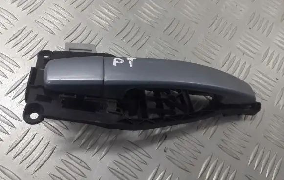 Opel Zafira B Rear door exterior handle