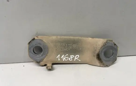 BMW 5 F10 F11 Sway bar bush bracket, front 6777642