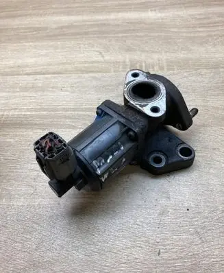 Mazda 5 EGR valve K5T70871
