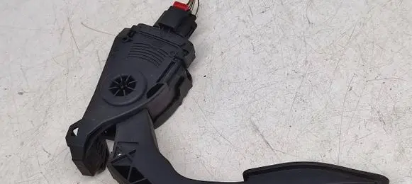 Audi A6 S6 C6 4F Accelerator throttle pedal 8K1723523 27092007 6PV00950501