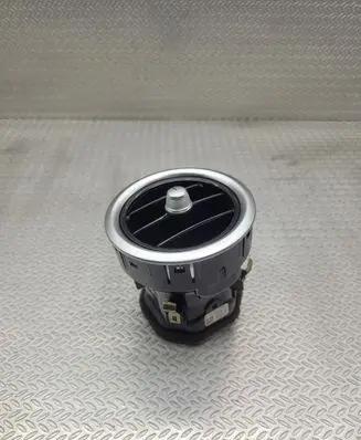 Mercedes-Benz V Class W447 Dash center air vent grill A4478300154