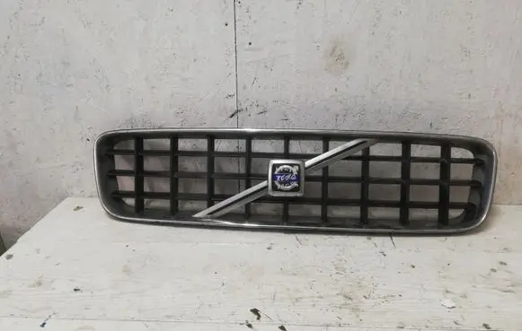 Volvo XC90 Front bumper upper radiator grill