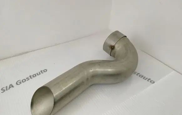 Volkswagen Touareg I Exhaust gas pipe 7L6253681N