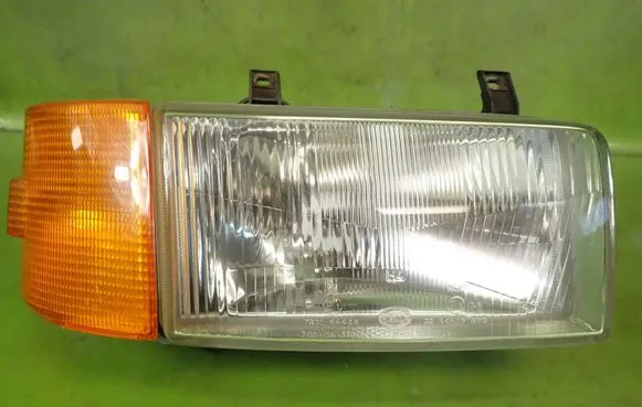 Volkswagen Transporter - Caravelle T4 Headlight/headlamp