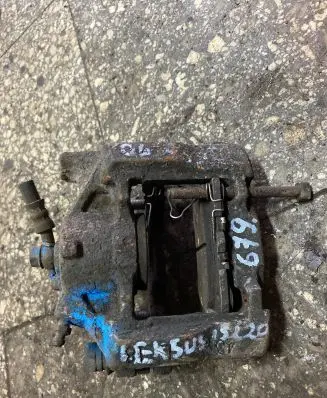 Lexus IS 220D-250-350 Front brake caliper