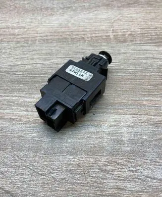 Volvo S70 V70 V70 XC Brake pedal sensor switch 9128577 97W15K