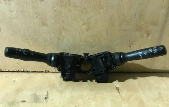 Peugeot 107 Wiper turn signal indicator stalk/switch 17F001 17F003 17F003LH