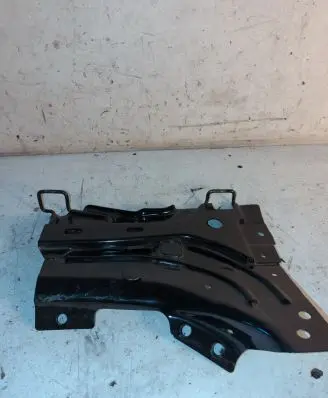 Jaguar XF X250 ISOFIX Bracket 466B04R