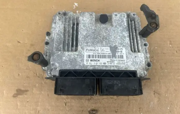 Ford Focus Engine control unit/module 0261S10162 6581348037313081 1039S69992
