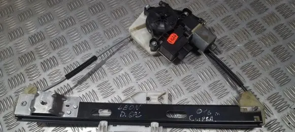 Seat Leon (5F) Sliding door window regulator with motor 0130822724