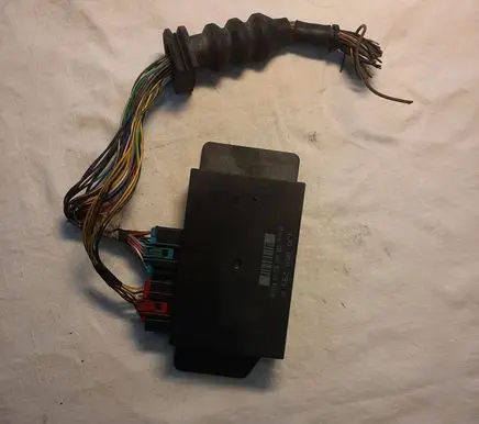 Volkswagen PASSAT B5 Comfort/convenience module 1J0959799F 5DK00795200