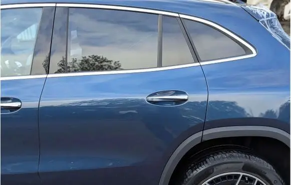 Mercedes-Benz EQA Rear door H243AMG667