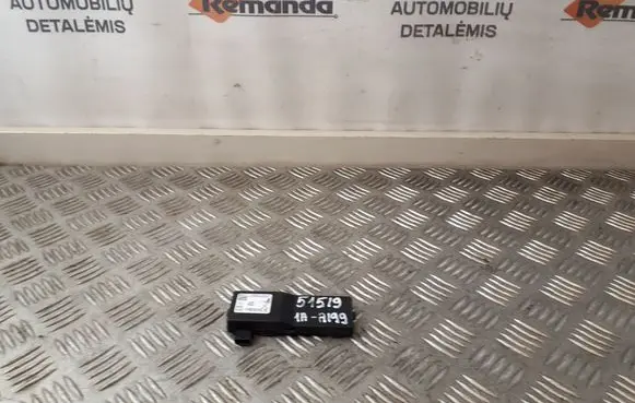 Opel Astra J Antenna control unit 13503204