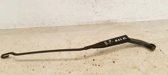 Audi 80 90 B3 Front wiper blade arm 893955407D