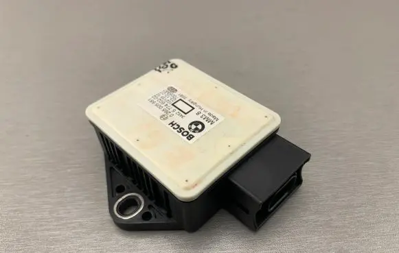 BMW 5 E60 E61 ESP acceleration yaw rate sensor 6774602 34526774602 0265005681