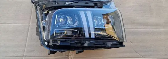 Hyundai Santa Fe Headlight/headlamp 92102S1600