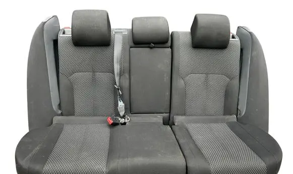 Volkswagen PASSAT B7 Second row seats