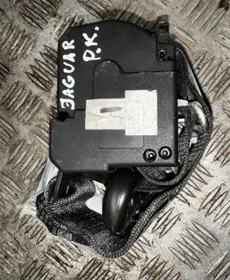Jaguar X-Type Front seatbelt