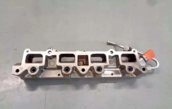 Seat Altea Fuel injector supply line/pipe 