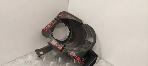 Peugeot Partner Fog light bracket 9681876180