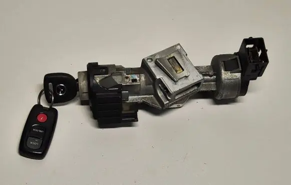 Mazda 3 I Ignition lock 3M513F880AC