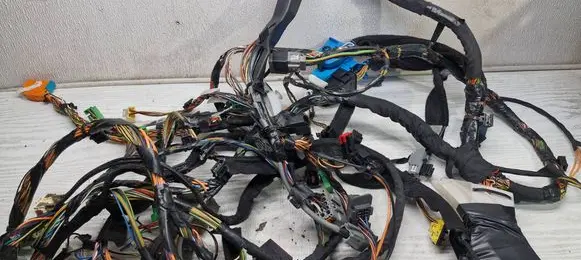 Volvo C30 Wiring harness 31282333