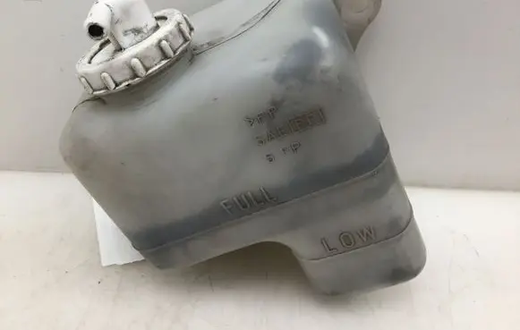 Mitsubishi L200 Coolant expansion tank/reservoir 