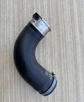 Volvo S60 Intercooler hose/pipe 32222071