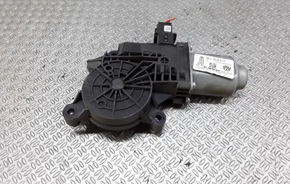 Volkswagen PASSAT B7 USA Rear door window regulator motor 561959811