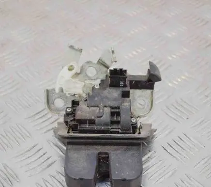 Audi Q5 SQ5 Tailgate/trunk/boot lock/catch/latch 8K9827505