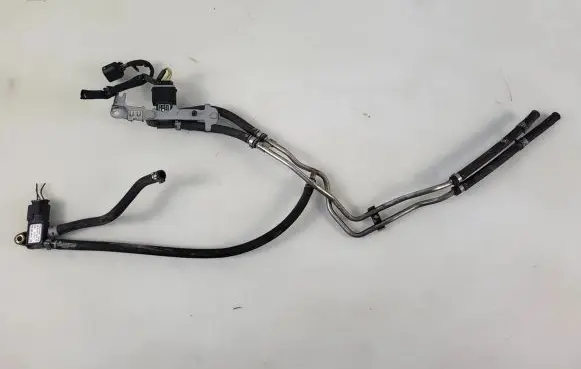 Mercedes-Benz CLA C117 X117 W117 Exhaust gas pressure sensor A0071536028 A6429050200