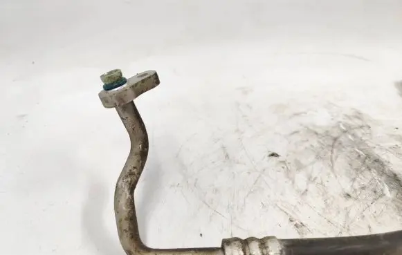 KIA Sorento Air conditioning (A/C) pipe/hose