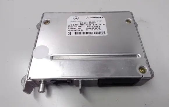 Mercedes-Benz R W251 Bluetooth control unit module A2118703226