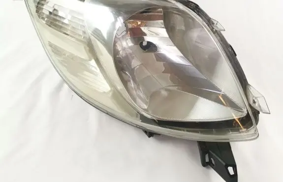 Toyota Yaris Headlight/headlamp 89900737 811500D120