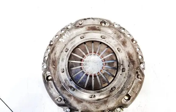 Volkswagen Golf VI Pressure plate 