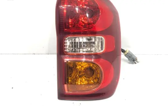 Toyota RAV 4 (XA20) Rear/tail lights