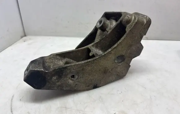 Volkswagen Golf IV Gearbox mounting bracket 1J0199117C
