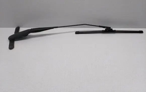 Ford Focus C-MAX Windshield/front glass wiper blade 3M5117526CA 4728