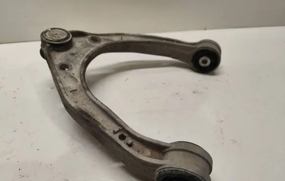 Volkswagen Touareg I Front lower control arm/wishbone 7l0407047B