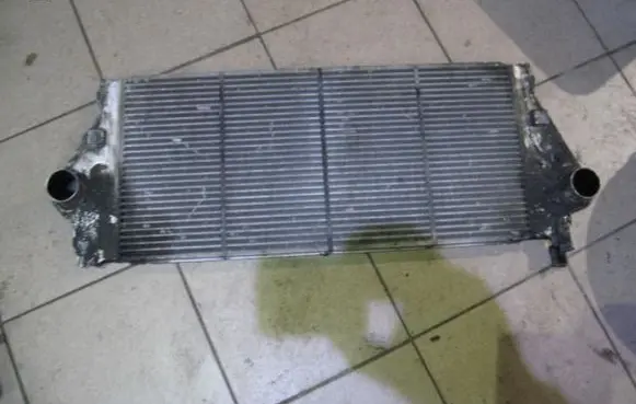Renault Laguna I Intercooler radiator