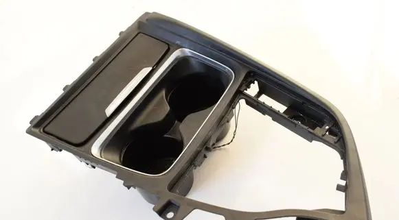 Mercedes-Benz E W213 Cup holder 9218926