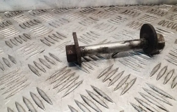 Mercedes-Benz Vito Viano W638 Rear suspension camber bolt 