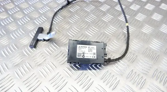 Mitsubishi Outlander Keyless (KESSY) go control unit/module 8637B395