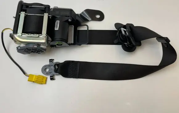 BMW X5 F15 Front seatbelt 7384673 628641600 0589P1000250