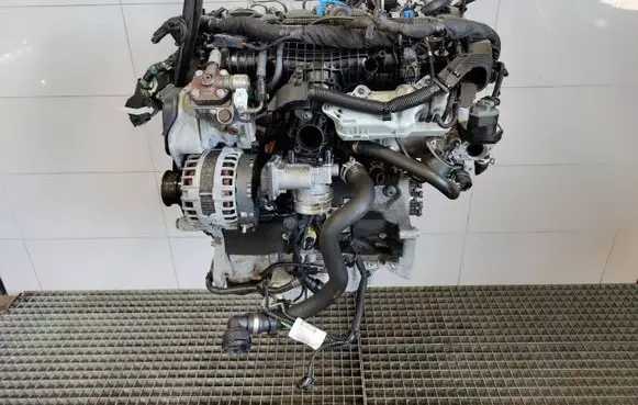 Volvo V40 Cross country Engine D4204T8