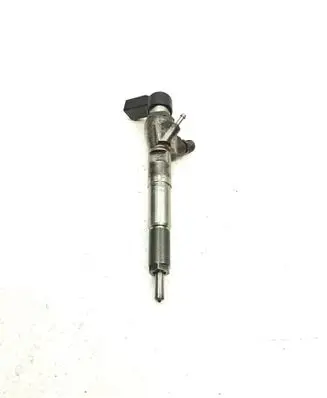 Nissan Juke I F15 Fuel injector 8200903034