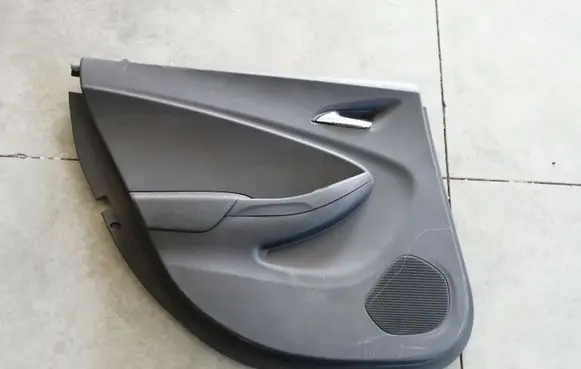 Chevrolet Volt II Rear door card panel trim 84091148