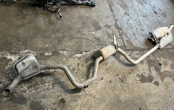 Chrysler Pacifica Muffler/silencer 