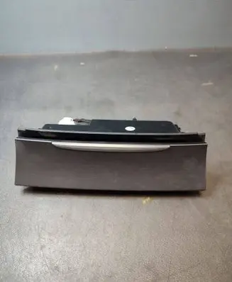 Ashtray (front)