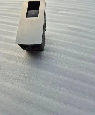 Opel Insignia A Electric window control switch 13301888
